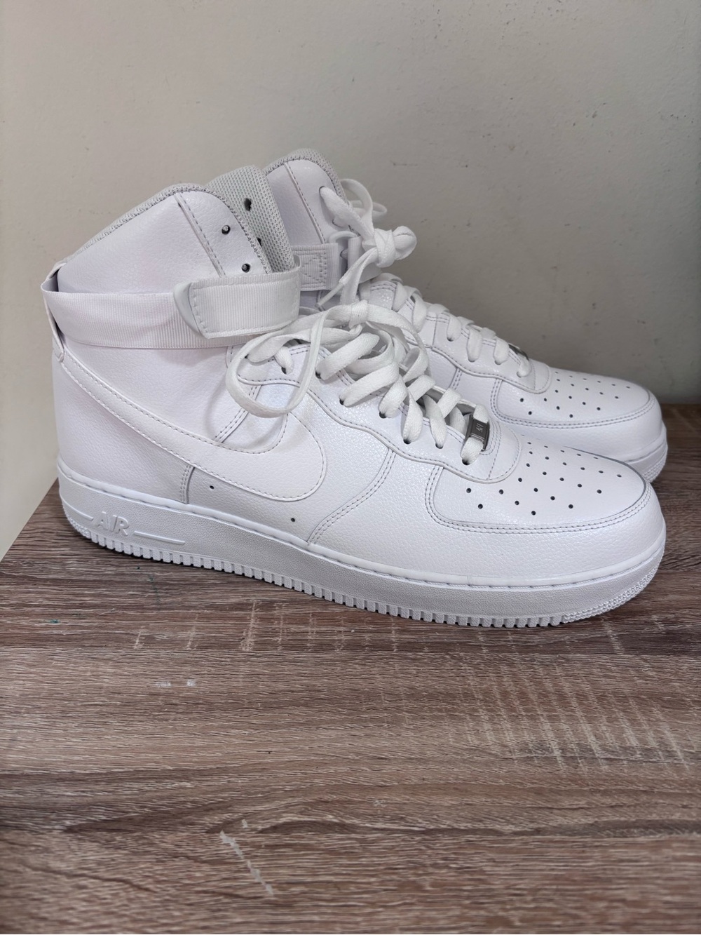 Nike Men’s High-Top Tripe White Air Force 1 Sneakers Size 14